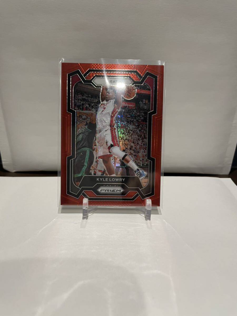 2023-24 panini prizm basketball base red prizmレッドプリズム Kyle Lowry 299枚限定の画像1