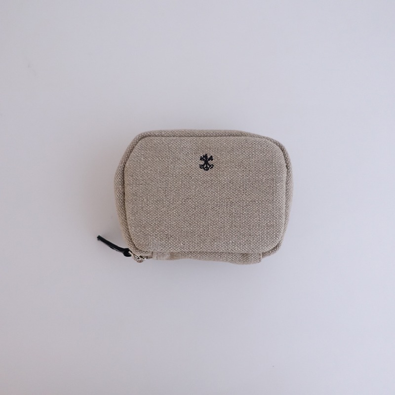 【定価1.4万】アーツ&サイエンス ARTS&SCIENCE *All the time Zipper gusset pouch S*ベージュポーチ小物(ac88-2404-4)【02D42】の画像1