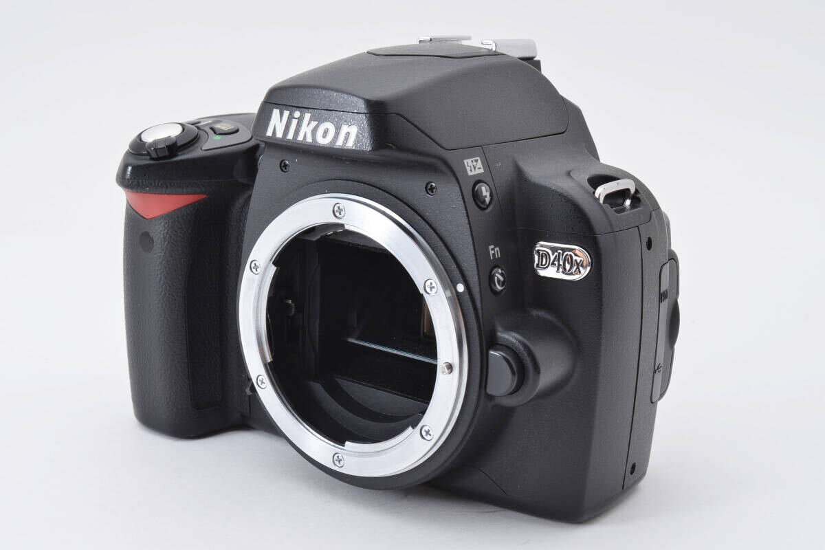 ★美品★ Nikon ニコン D40X デジタル一眼レフカメラ ボディ バッテリー チャージャー付き #2660の画像3