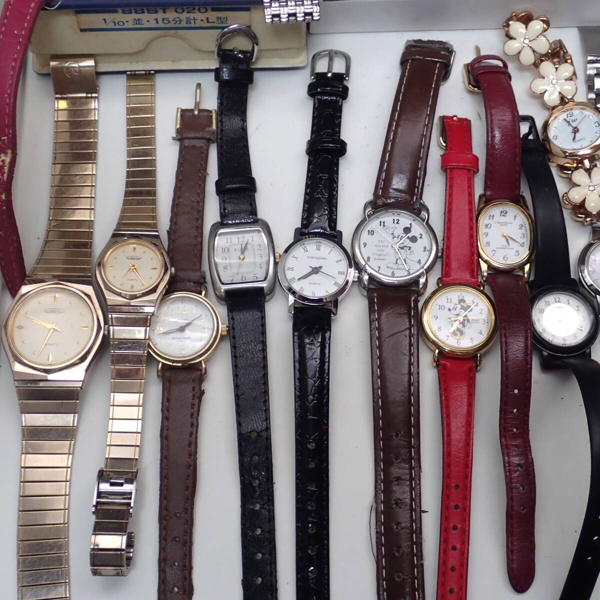 腕時計 32点 まとめ売り ジャンク品 SEIKO セイコー/CASIO カシオ/NIXON ニクソン/FOSSIL フォッシル/Klaeuse クロイゼ 等 不動品の画像3