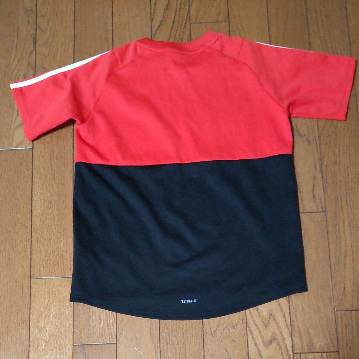 アディダス adidas 半袖Tシャツ140