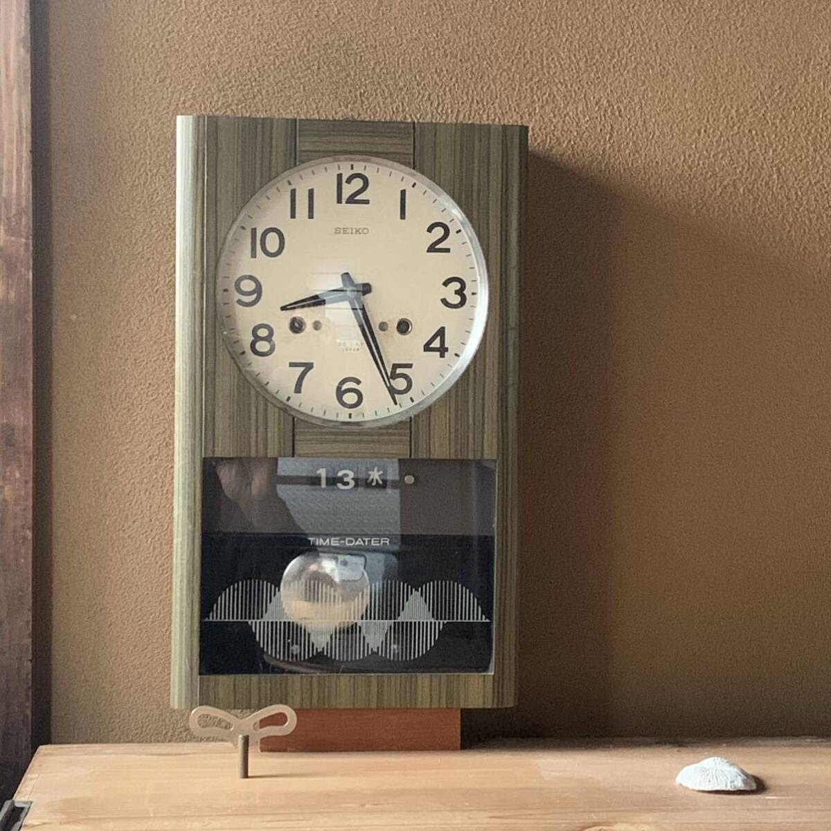 【動作確認済】振り子時計 SEIKO TIME-DATER ゼンマイ式 柱時計 ボンボン時計 昭和レトロ インダストリアルの画像1