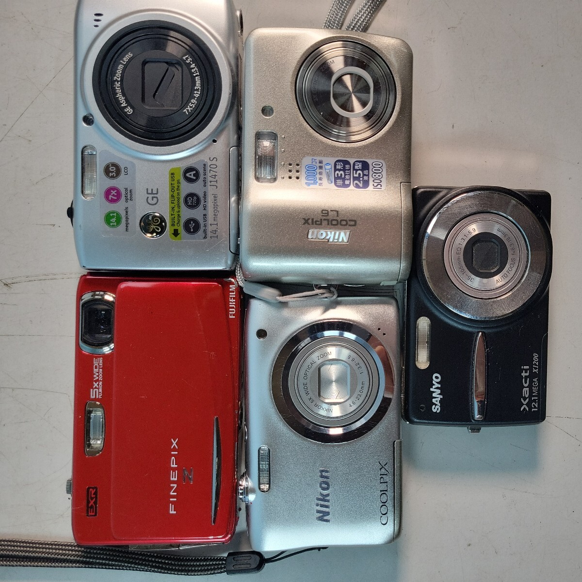 デジタルカメラ Canon Sanyo CASIO OLYMPUS Nikon FUJIFILM Kodak Ricoh Pentax 15個まとめ売りジャンク品 管理番号2404083の画像5