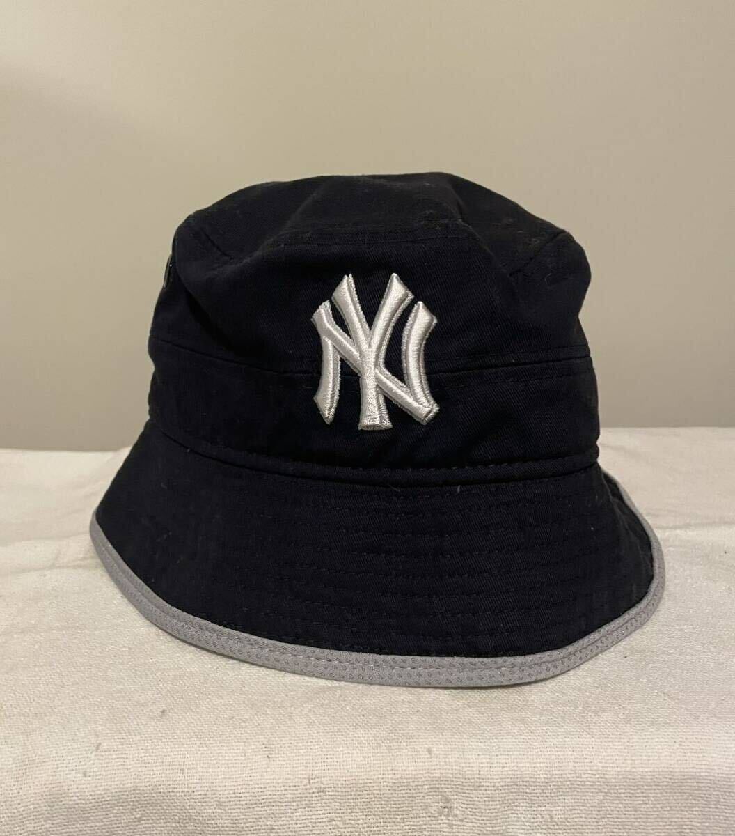 NEW ERA ニューエラ NYヤンキース Lサイズ USED バケットハット 濃紺 帽子 刺繍 登山の画像3