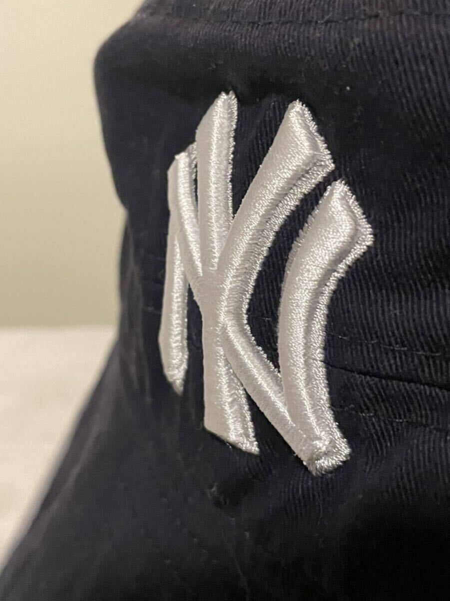 NEW ERA ニューエラ NYヤンキース Lサイズ USED バケットハット 濃紺 帽子 刺繍 登山の画像2