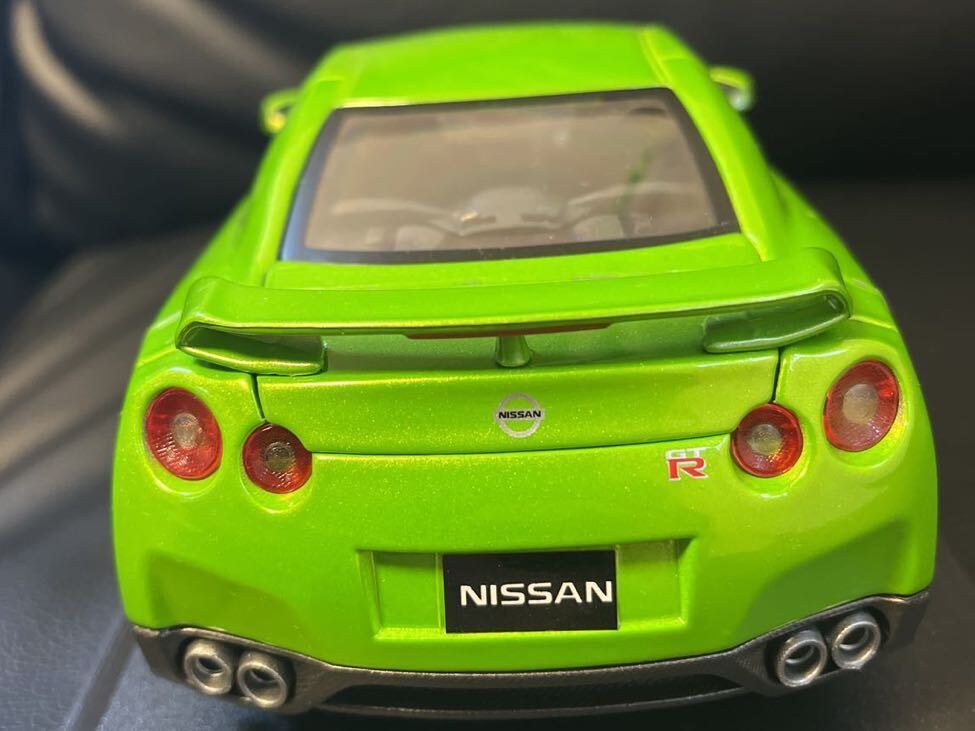 希少色グリーン 黄緑色 1/18 2009 Nissan GT-R R35 ダイキャストミニカー　検索）GTR スカイライン 日産 ニッサン マイスト SKYLINE_画像7