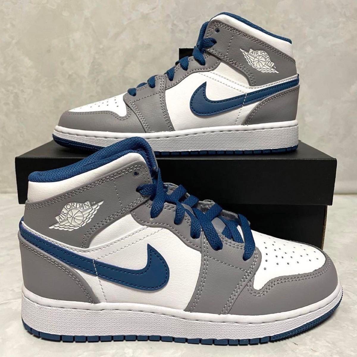 Nike GS Air Jordan 1 Mid True Blue 22.5