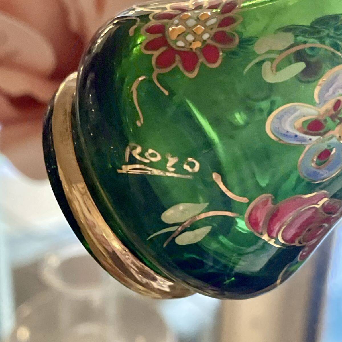 r1065 BOHEMIA ボヘミアクリスタル 美しいグリーンガラスをベースに色鮮やかな花鳥図が描かれたフラワーベース ガラス花瓶 一輪挿し 金彩の画像9