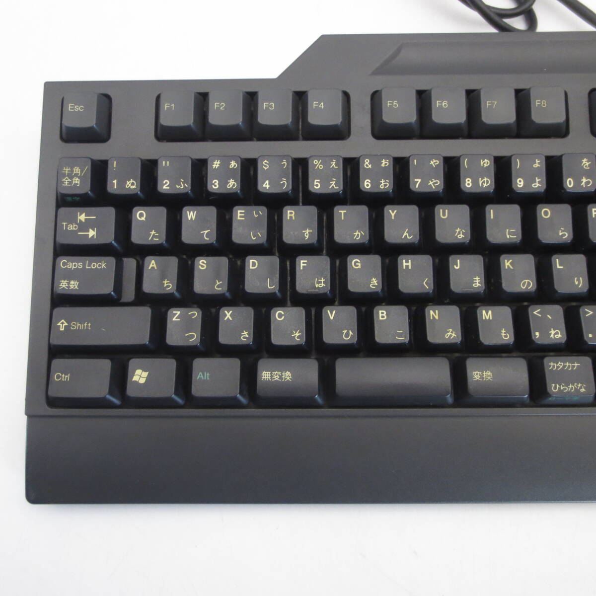 l【中古動作品】IBM PS/2 キーボード KB-0225 汚れありの画像2