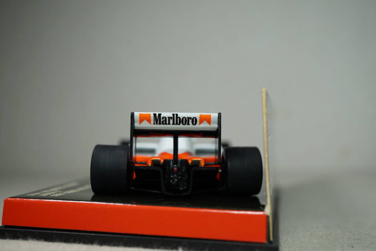 1/43 タバコデカール加工 プロスト 初チャンピオン MINICHAMPS McLaren MP4/2B TAG Porsche #2 Prost 1985 マクラーレン ポルシェ MP4 2B_画像6