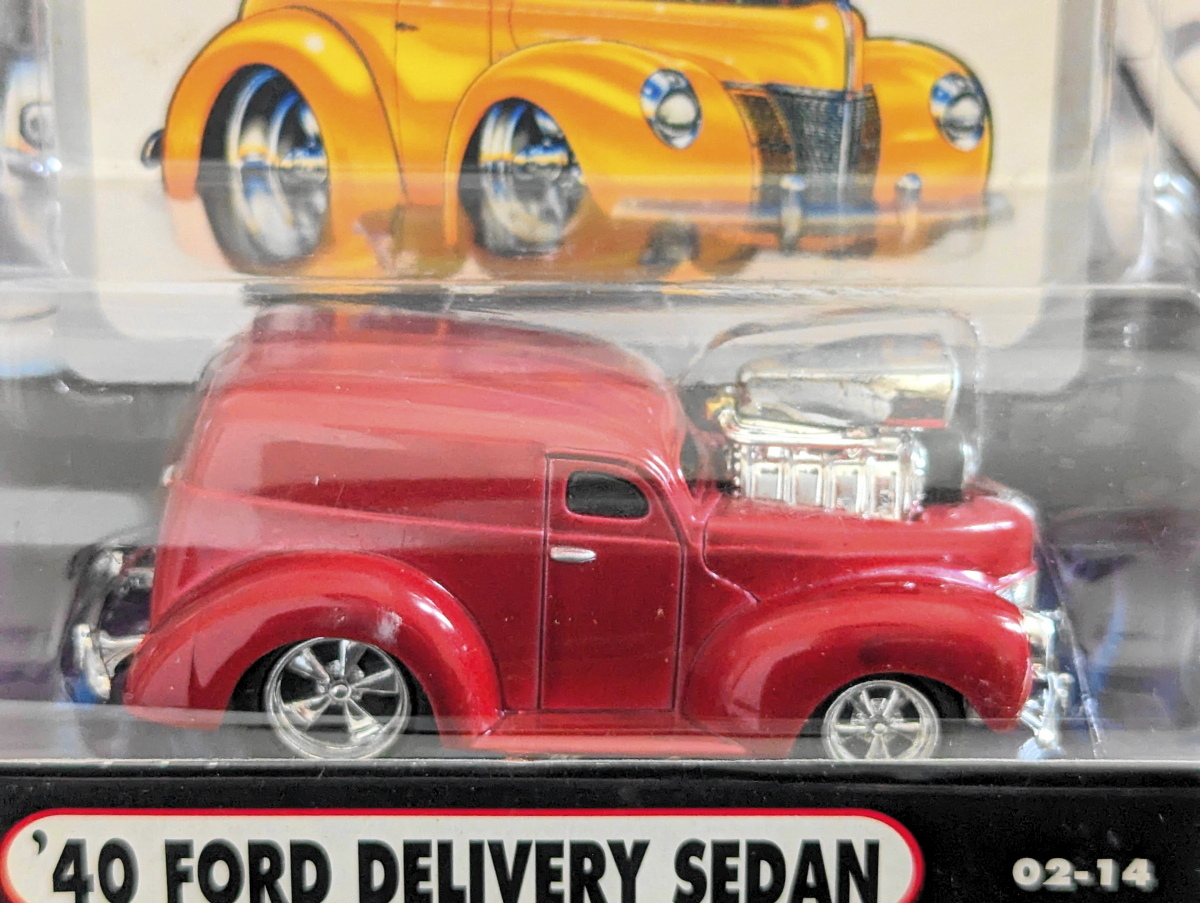 MM■フォード デリバリー セダン '40 FORD DELIVERY SEDAN 赤■*難 MUSCLE MACHINES マッスルマシーン_画像2