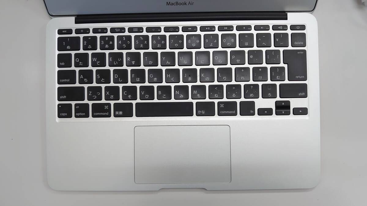 【中古・難あり】MacBook Air ［MC969J/A］ 11-inch Mid 2011モデル　SSD換装 500GB_画像3