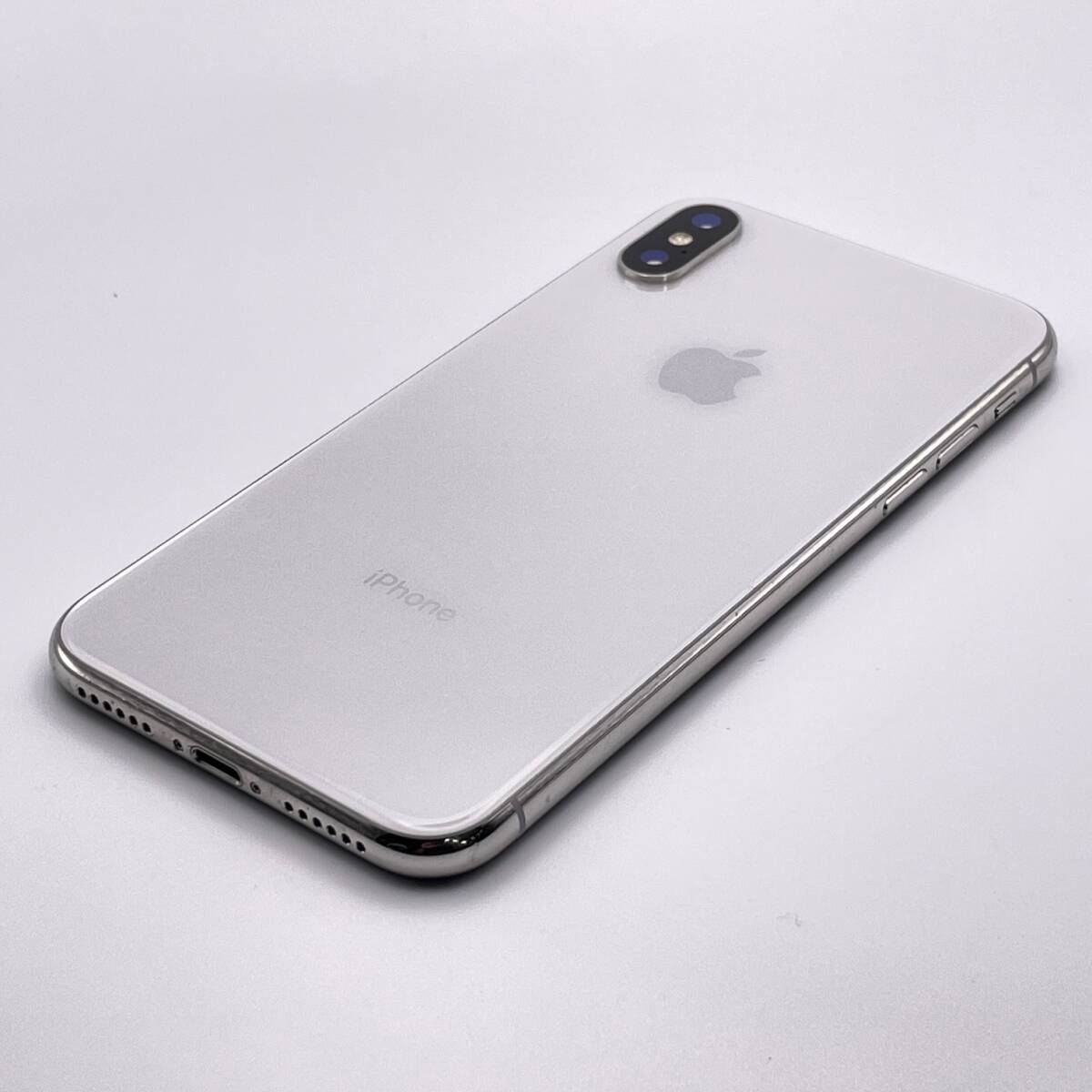 中古品 Apple アップル iPhone X 256GB シルバー SIMロック解除済み SIMフリー 1円 から 売り切り_画像2