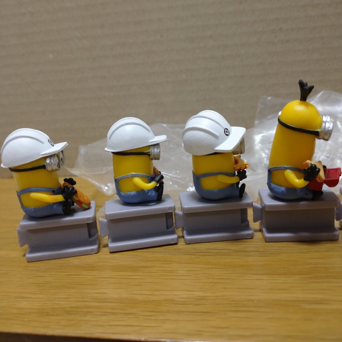 minions minion 工事現場 工事 工場 作業員 フィギュア コレクション ミニオンズ ミニオン パン ご飯 collection toy lunch time figureの画像7