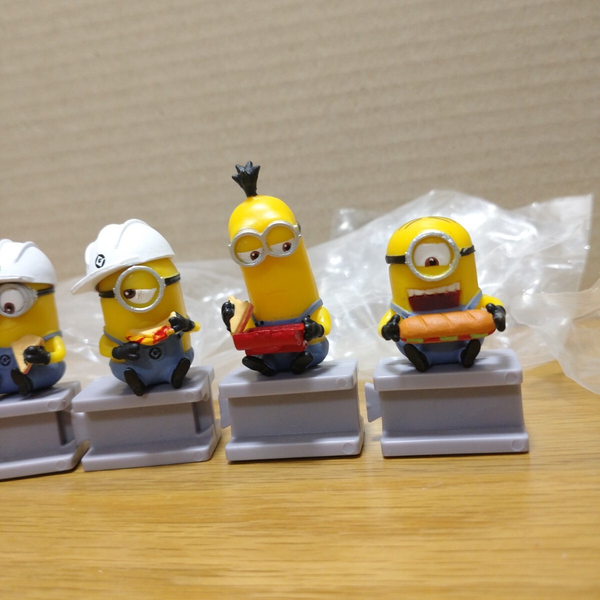 minions minion 工事現場 工事 工場 作業員 フィギュア コレクション ミニオンズ ミニオン パン ご飯 collection toy lunch time figureの画像2
