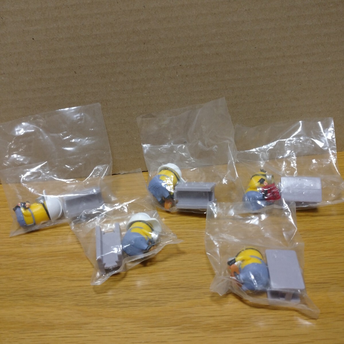minions minion 工事現場 工事 工場 作業員 フィギュア コレクション ミニオンズ ミニオン パン ご飯 collection toy lunch time figureの画像9