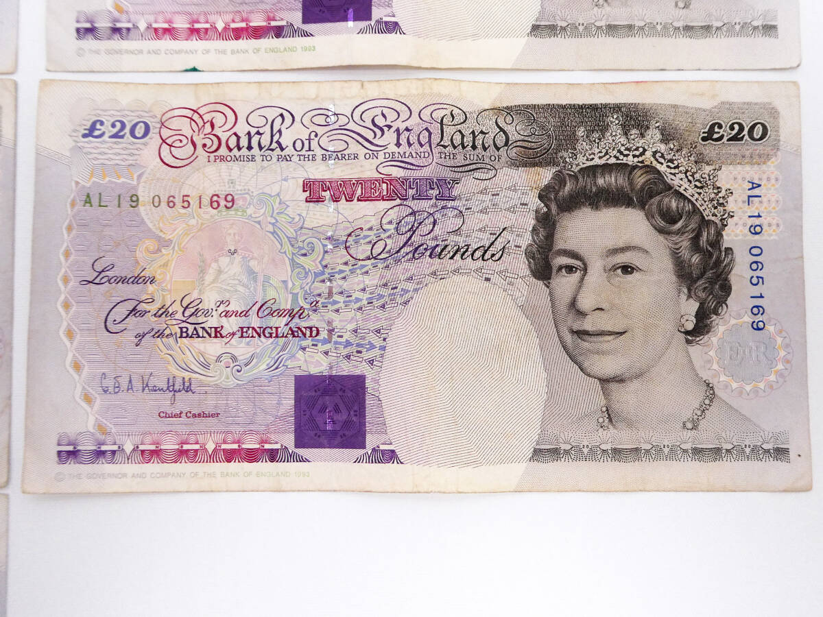 古いイギリス紙幣■1993年20ポンド札×5枚■計100ポンド■BANK of ENGLAND TWENTY POUNDS 貨幣 外貨 旧紙幣 海外 外国 古札 英国の画像6