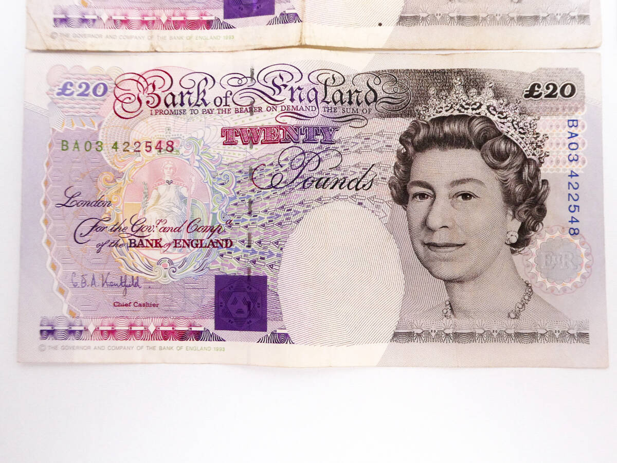 古いイギリス紙幣■1993年20ポンド札×5枚■計100ポンド■BANK of ENGLAND TWENTY POUNDS 貨幣 外貨 旧紙幣 海外 外国 古札 英国の画像4