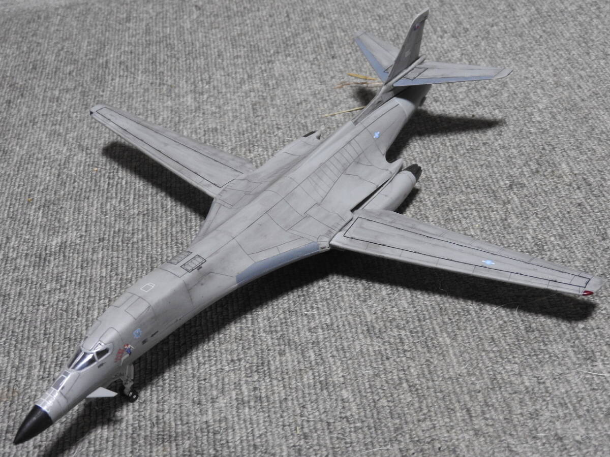★1/144 アメリカ空軍 爆撃機 B-1Bランサー★(完成品)