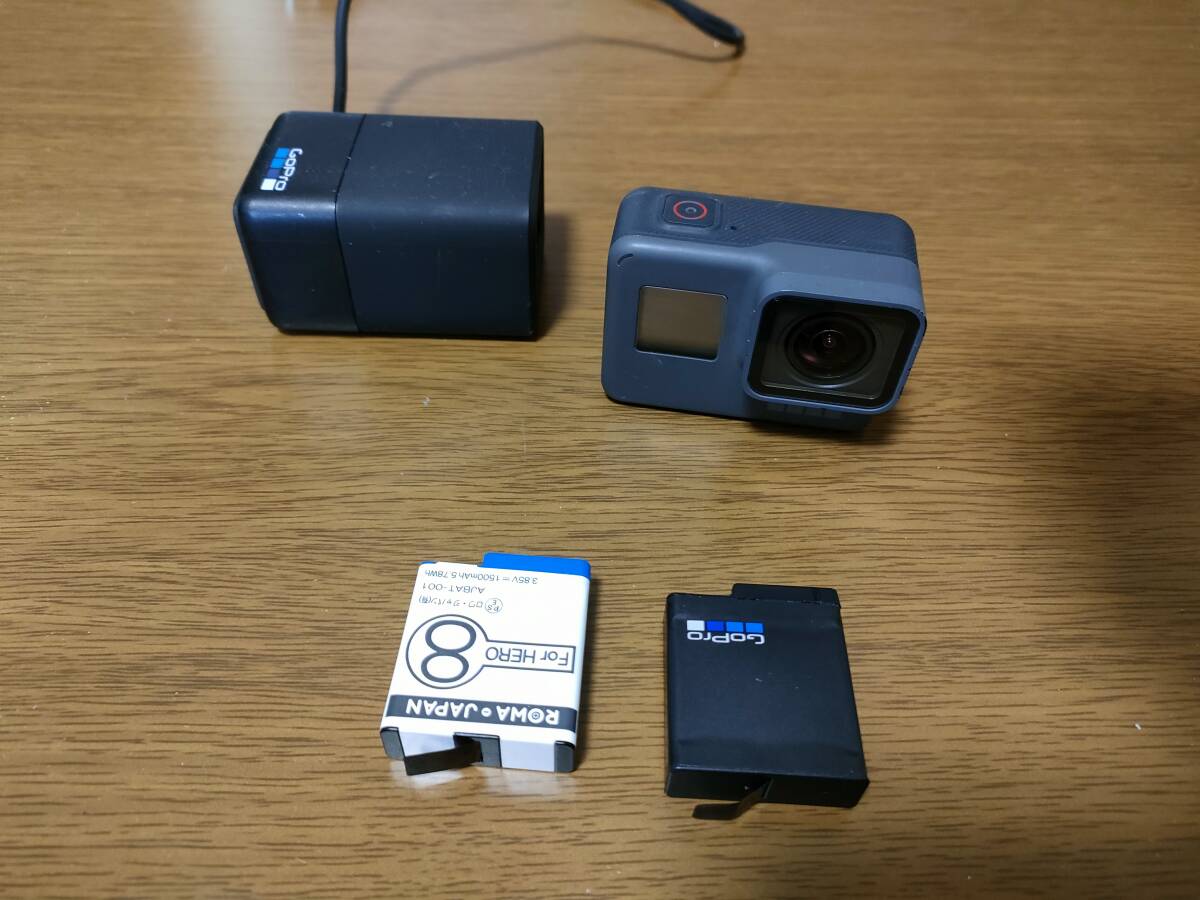 GoPro HERO5 Black 社外替えバッテリー、マウント付きの画像1