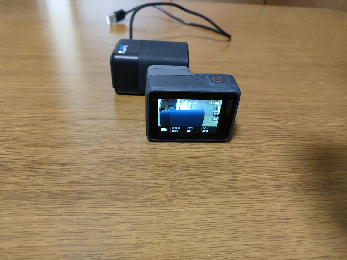 GoPro HERO5 Black 社外替えバッテリー、マウント付きの画像2