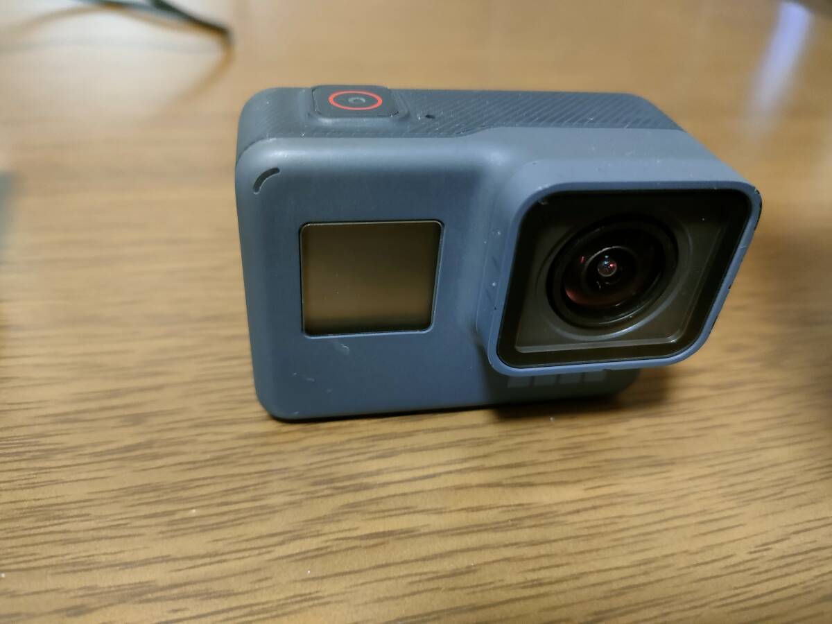 GoPro HERO5 Black 社外替えバッテリー、マウント付きの画像6