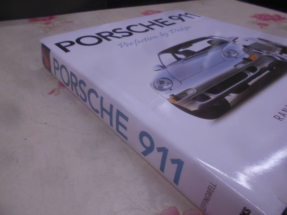 9F★／洋書　Porsche 911: Perfection by Design　ポルシェ_画像2