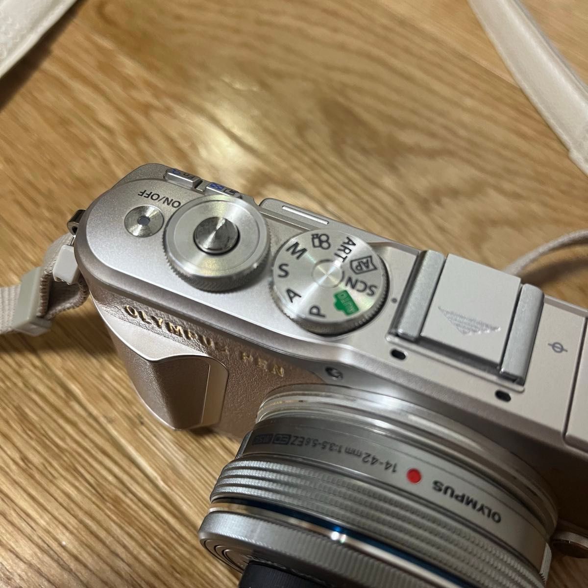 【最終お値下げ！】 OLYMPUS PEN ミラーレス一眼カメラ epl9