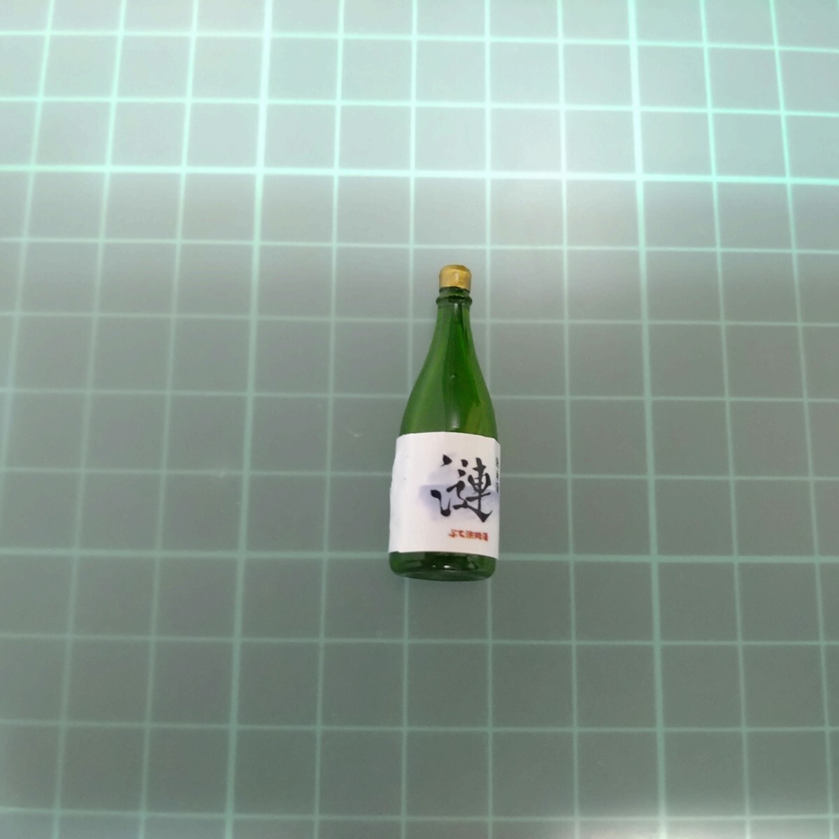 Rn32　リーメント　日本酒　ミニチュア　食品サンプル　純米酒　一升瓶　旅館　温泉宿　夕波_画像3