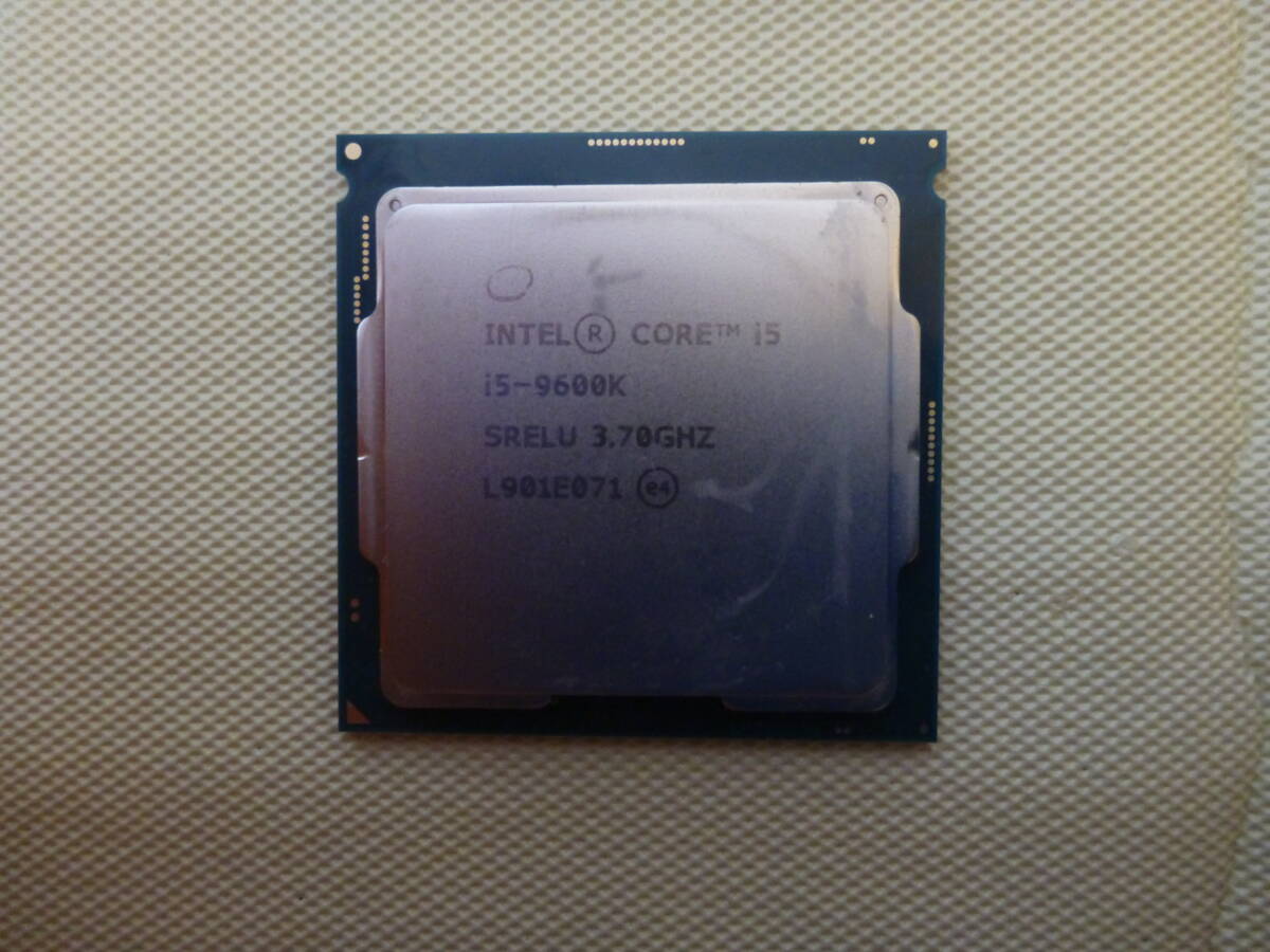管理番号 T-04220 / INTEL / CPU / Core i3-9600K / LGA1151 / BIOS起動確認済み / ゆうパケット発送 / ジャンク扱いの画像2