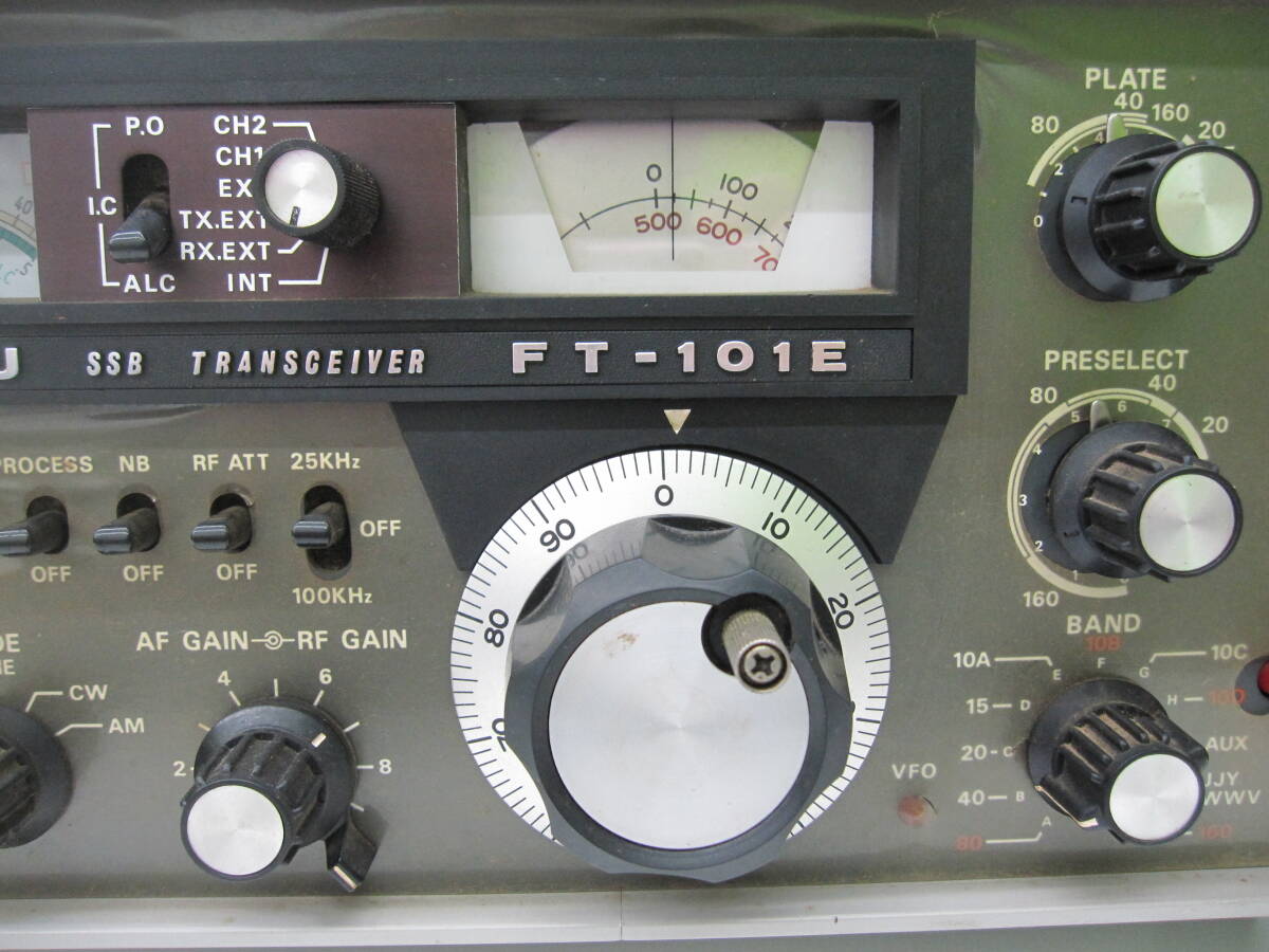 180 ハローCQ祭 ヤエス アマチュア無線機 FT-101E 使用品 長期保管品 八重洲 YAESU トランシーバー 通電のみ確認 画像でご確認くださいの画像9