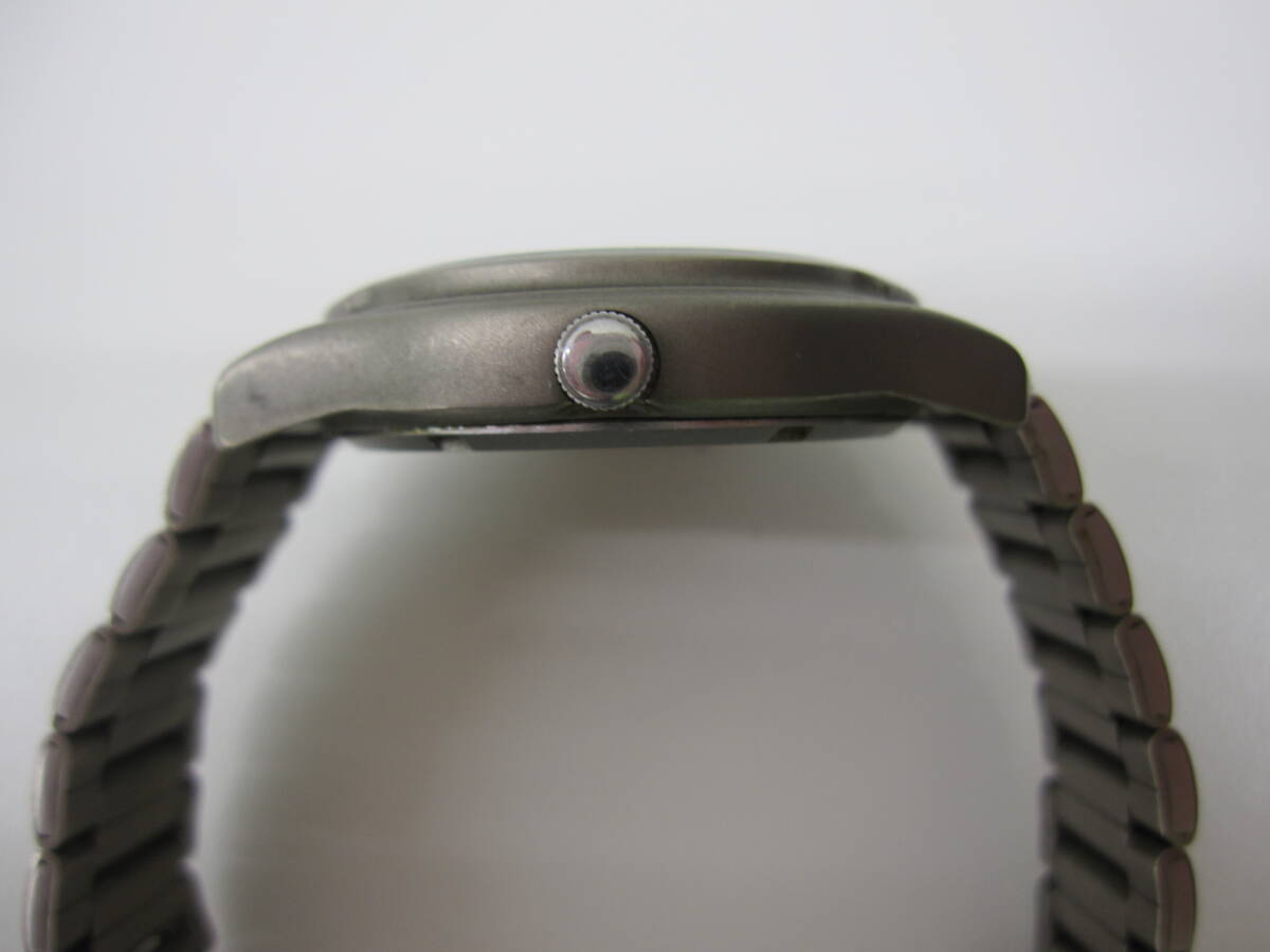 126 時計祭 バガリー ソーラー 腕時計 E101-K004004CK 使用品 自宅保管品 VAGARY GN-4-S チタン 黒文字盤 稼働品 画像でご確認くださいの画像4