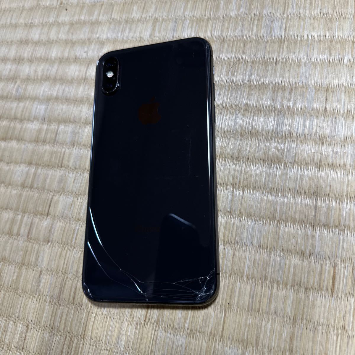 ジャンク iPhoneX 256GB SIMロック(解除不能) NQC12J／A Softbank"-" SK2404-64の画像7