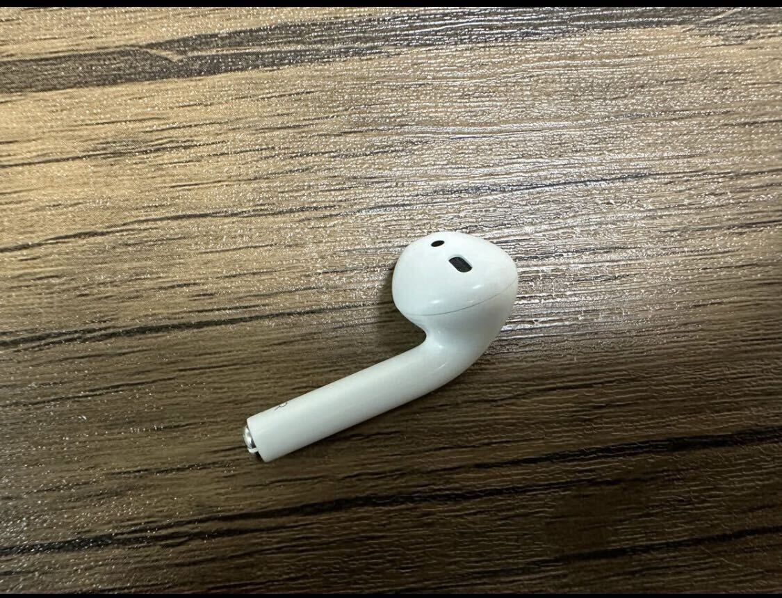 Apple純正 AirPods 第1世代 イヤホン MMEF2J/A 右耳のみ　A1523 美品　即決_画像3