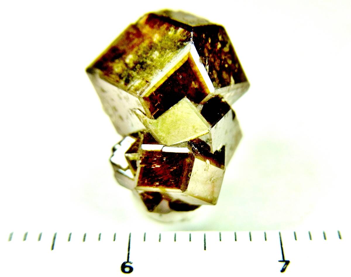 [国産鉱物]　レインボーガーネット小群晶・奈良県産　D61_画像2
