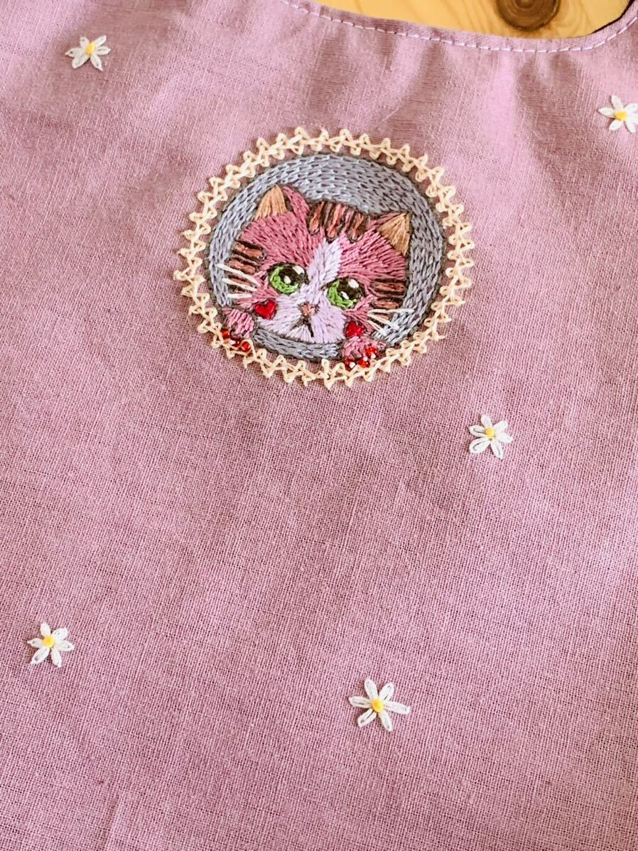 手作り　ねこ刺繍ミニバッグ　サーモンピンク系　エコバッグにも　ハンドメイド　コットンリネン　買い物　お出かけ_画像2