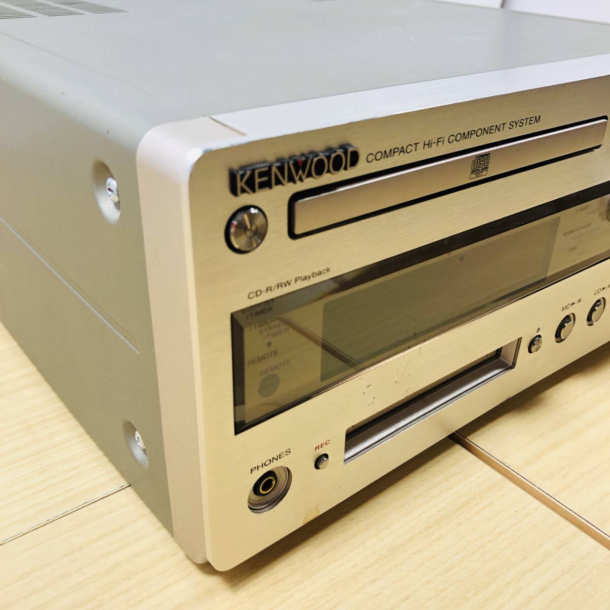 【ジャンク/検品不可/24-04-385】 KENWOOD ケンウッド R-K700 CD MD コンポ 本体_画像3