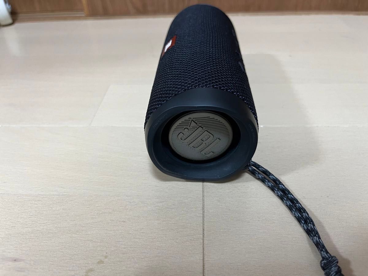 JBL  flip5 ブラック　スピーカー 防水 Bluetooth