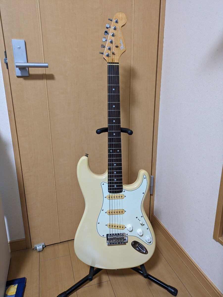 エレキギター ストラトキャスター Fenderロゴの画像1