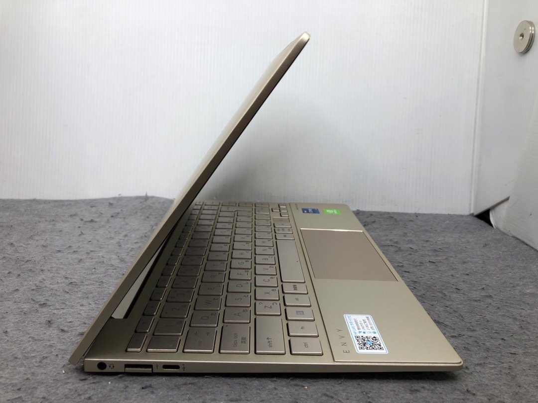 ジャンク【hp】ENVY Laptop 13-ba1015TX Corei7-1165G7 メモリ不明 ストレージなし 13.3inch 中古ノートPC 動作未確認 起動NG_画像10