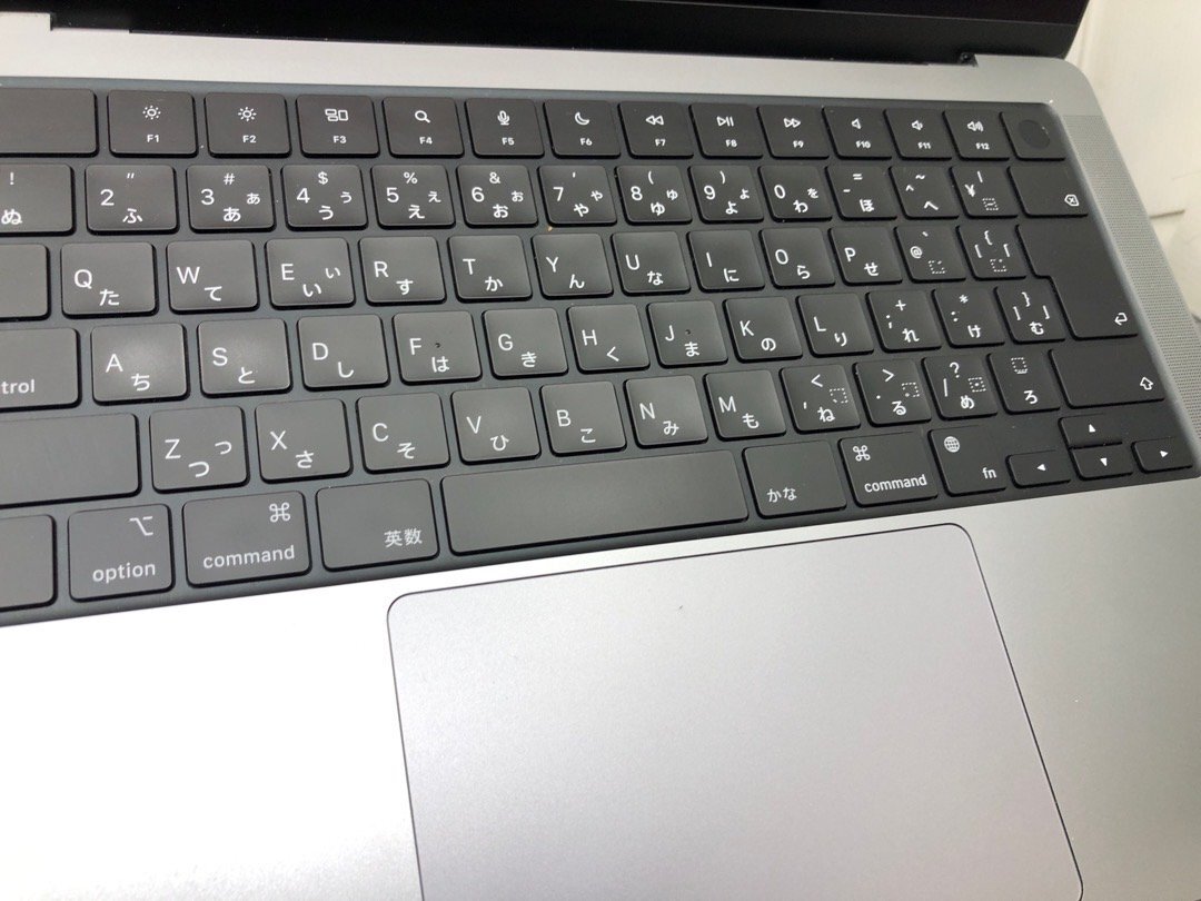 ジャンク【Apple】MacBook Pro 14inch 2021 A2442 CPUなし メモリなし ストレージなし ロジックボード欠品 外装のみの画像3