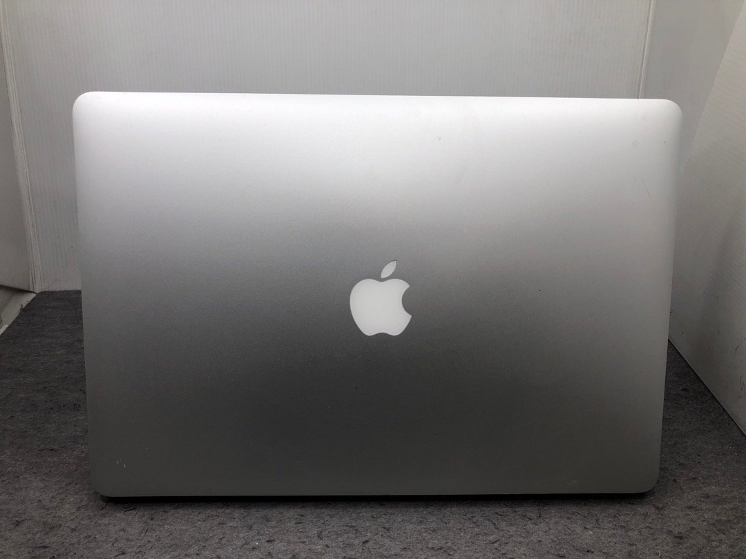 ジャンク【Apple】MacBook Pro Retina 15inch Mid 2015 A1398 CPU不明 メモリ不明 ストレージなし 中古Mac 起動不良_画像5