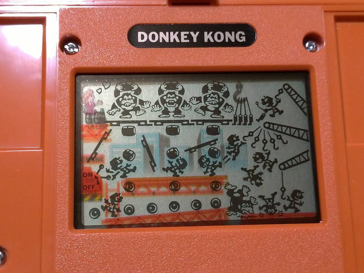 【美品】任天堂ゲームウォッチ　ドンキーコング　箱説付★Nintendo GAME&WATCH DONKEY KONG DK-52_画像5