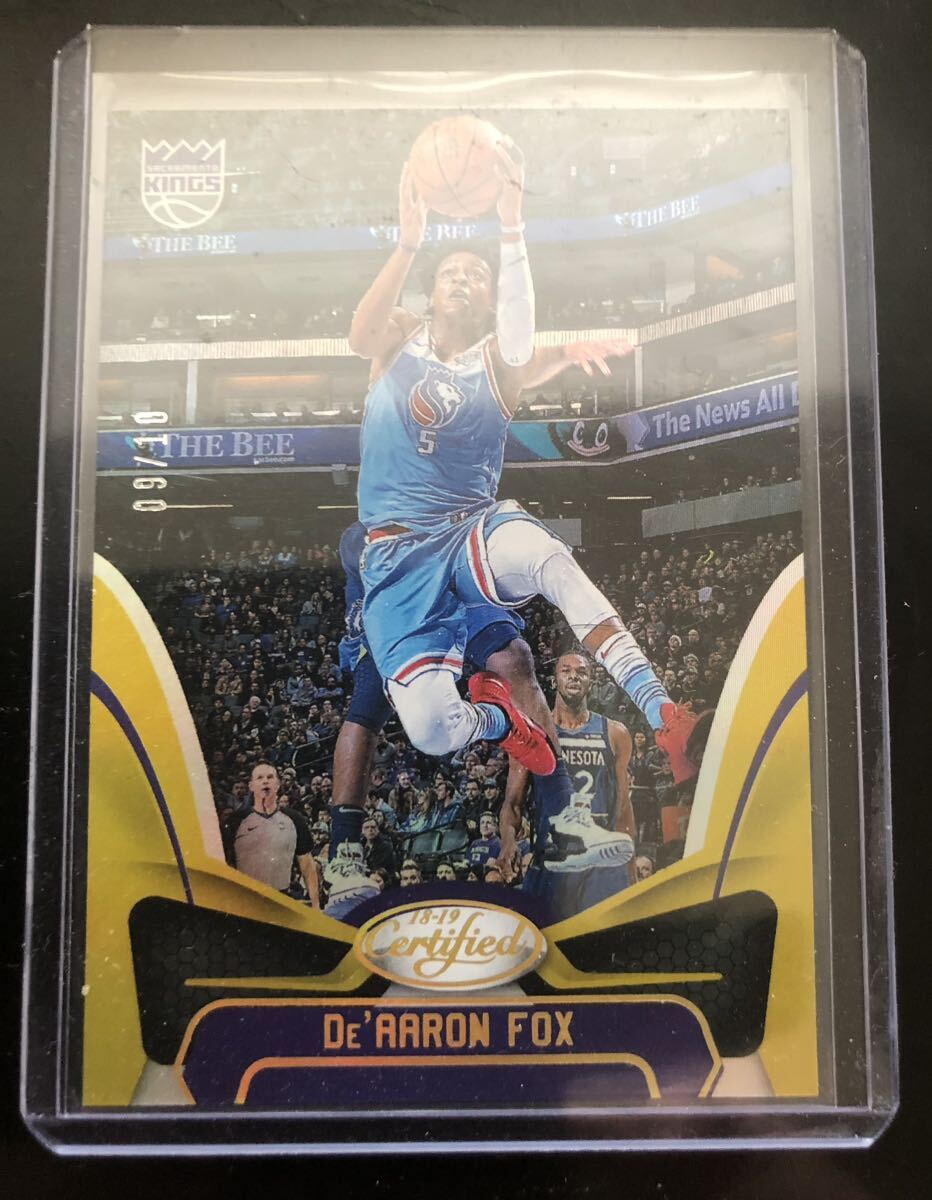 18-19 Certified Gold 【De'Aaron Fox】10枚限定の画像1