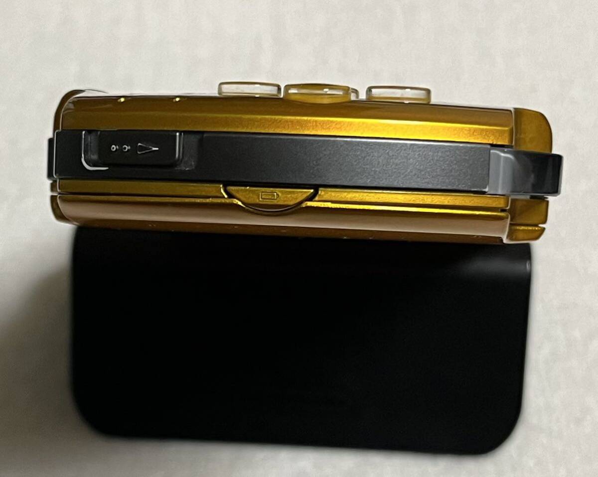 SONY PlayStation ポータブル　PSP-3000 本体のみ　オマケ充電器付き　Portable プレイステーションポータブル ブライトイエロー_画像7