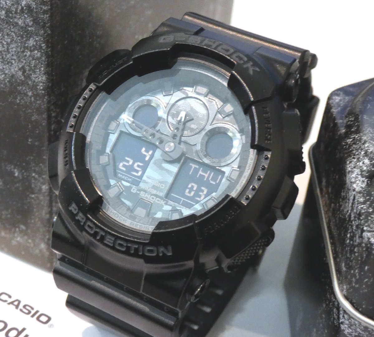 【新品未使用・正規品】G-SHOCK Gショック腕時計 GA-100CF-1ADR CASHIO 人気のカモフラージュダイヤルシリーズ／クールなシルバーメタリ_画像1