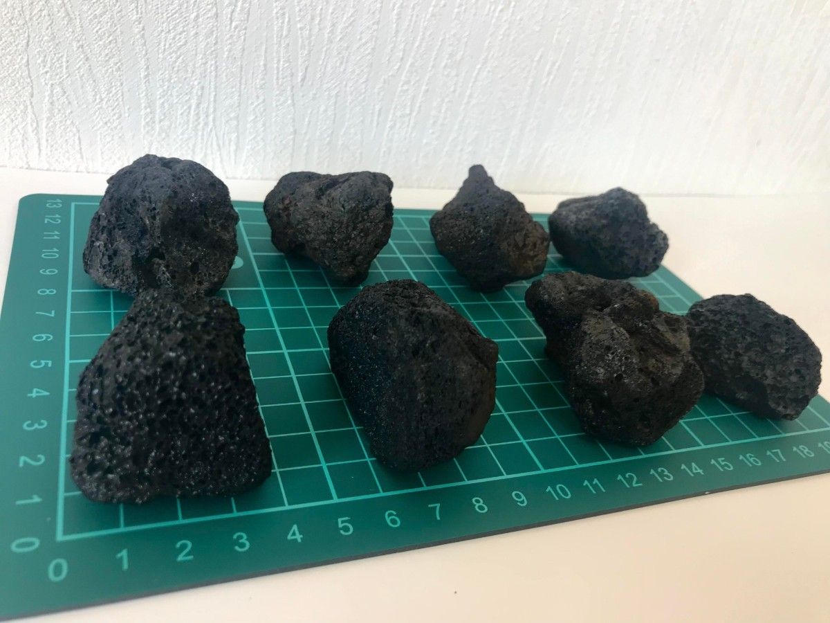 黒溶岩石 (超5大10中10)25個　アクアリウム　テラリウム　苔リウム
