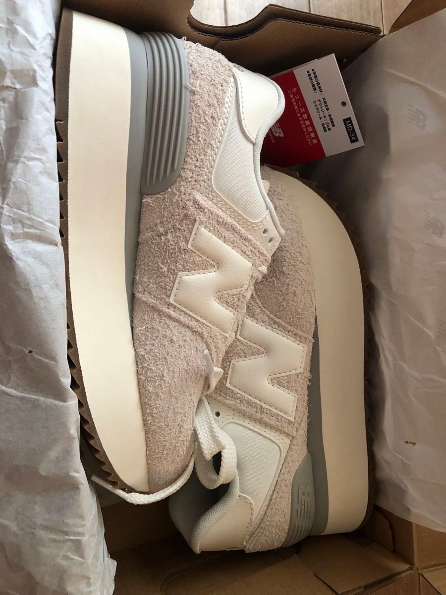 ニューバランス (new balance) (レディース) 厚底スニーカー ニューバランス (new balance) (レディース) 厚底スニーカー