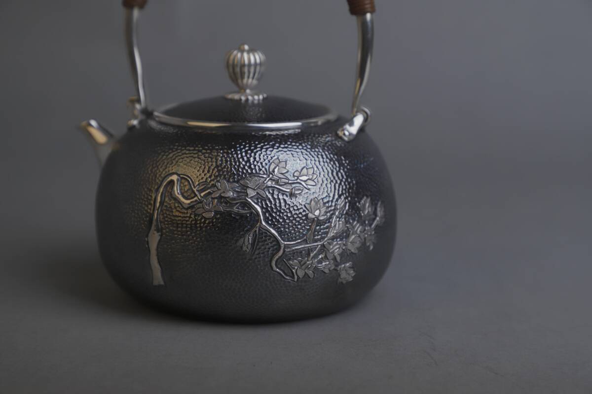 純銀保証 大国寿郎造 草花彫 湯沸 銀瓶 純銀製 時代物 美術品 煎茶道具