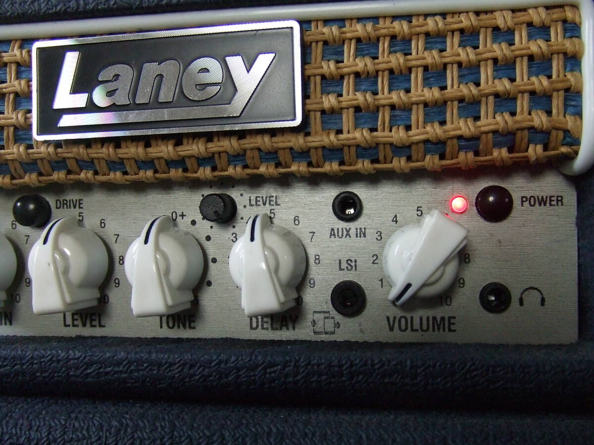 i30 Laney MiniStack-IRON ミニギターアンプ 中古　本体　現状品_画像2